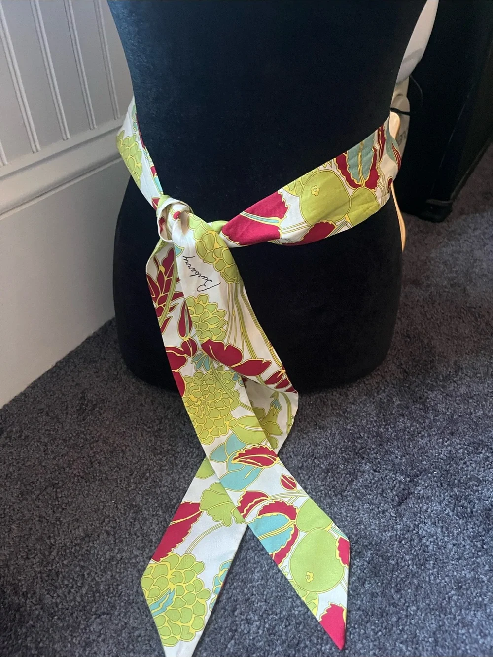 Burberry Floral long  twilly  Scarf in Green and Red and white floral